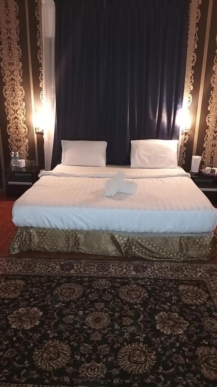 Green Town Hotel And Resort 波德申 外观 照片